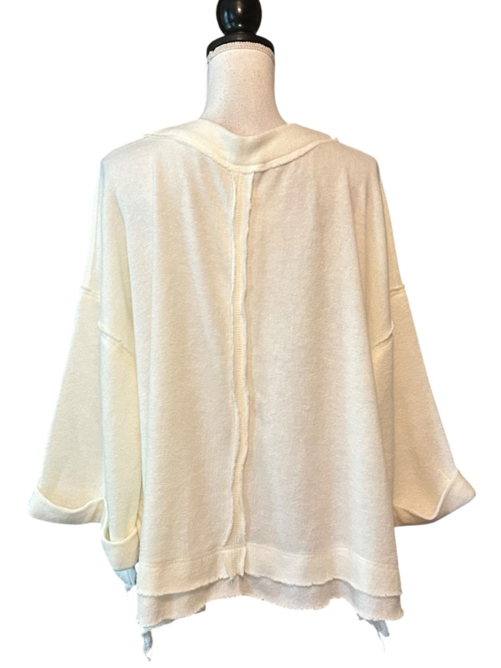 Kye Mi Loose Fit Relaxed Boho Frayed Edges Sweater SZ Large in Ivory - Picture 7 of 9